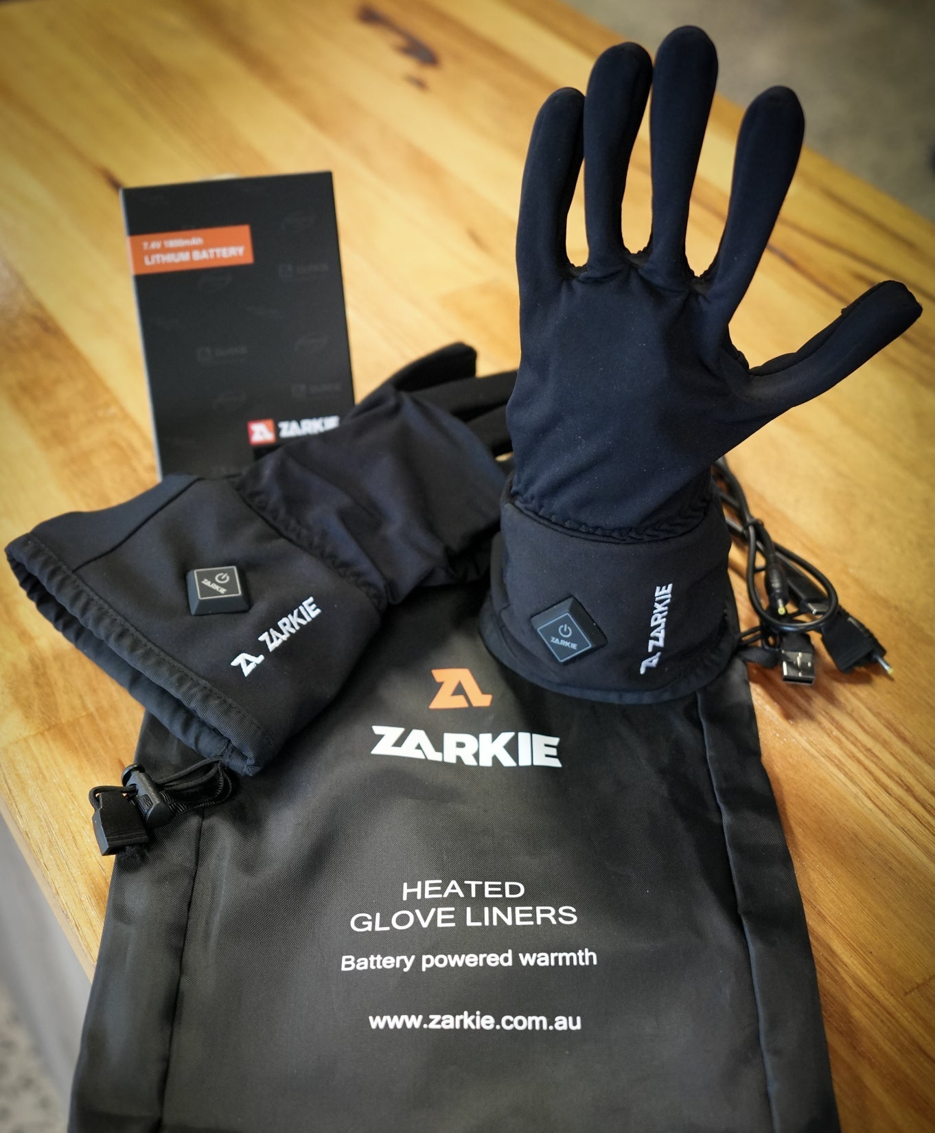 Best Heated Gloves for Raynaud's Syndrome (2026 Guide)
