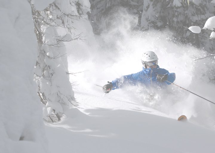 Why ski instructors need heated gloves
